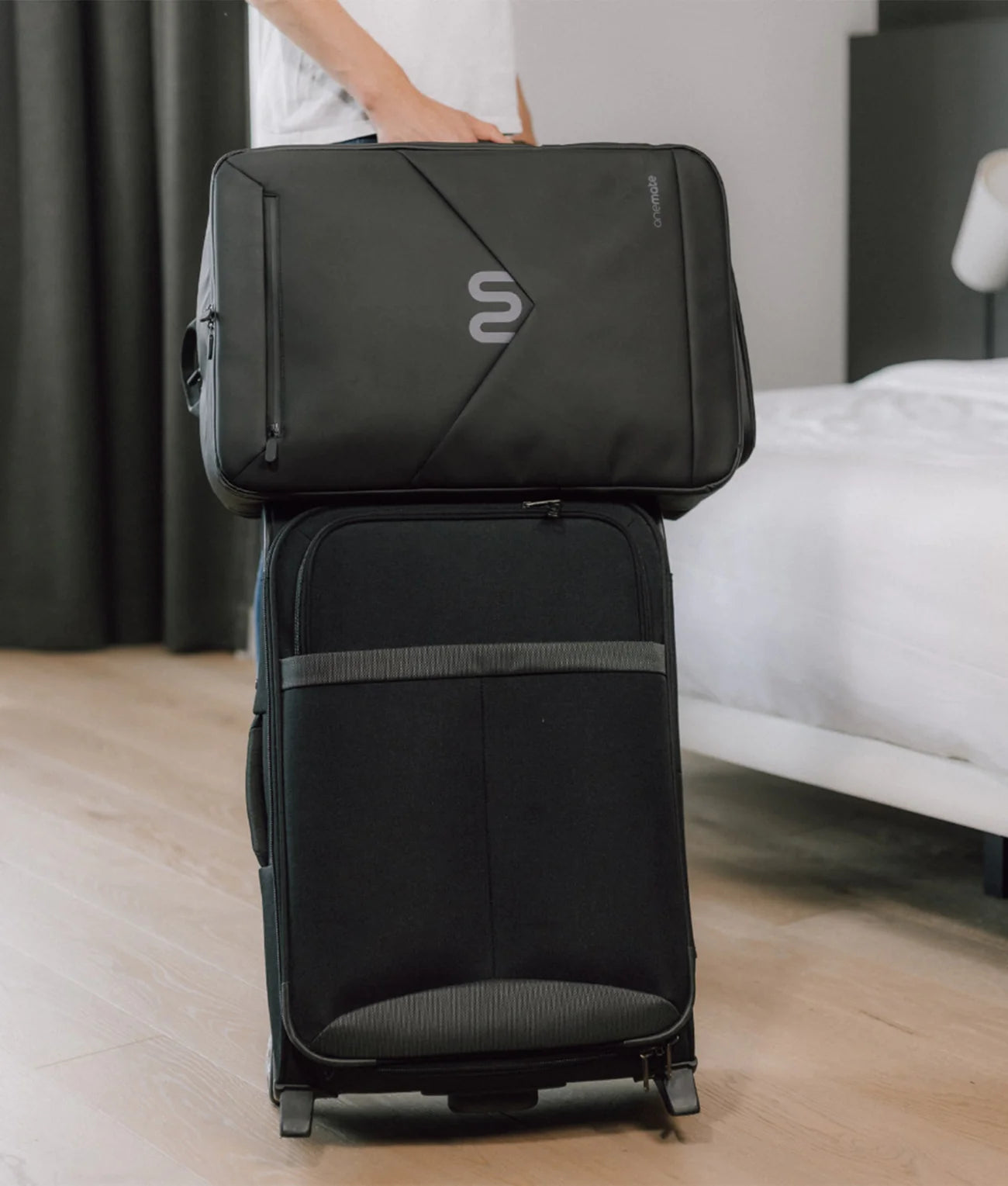 Travel Bundle: Travel Backpack Ultimate + Toiletry Bag